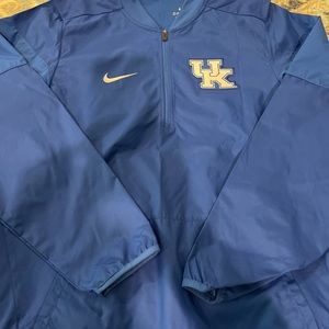Nike 3 quarter zip top